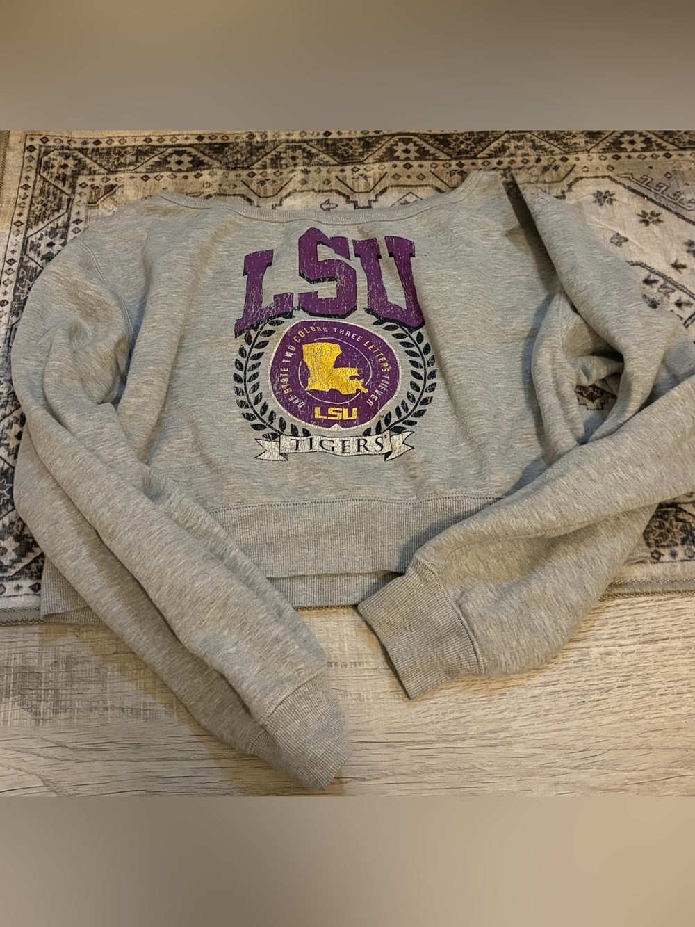 Goodie Two Sleeves LSU Tigers Cropped Sweatshirt Womens Size M